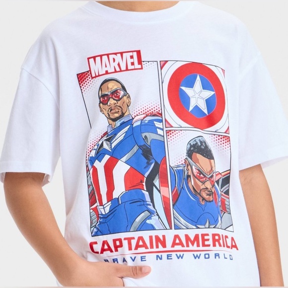 Marvel Red and White Graphic Tee - Picture 7 of 8